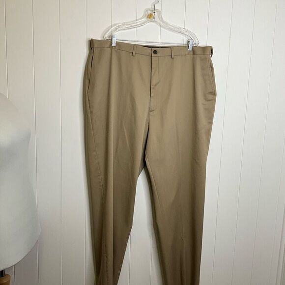 Haggar Men's Size 44x36 Premium Khaki Classic Fit No Iron Pants Trousers - Picture 6 of 15